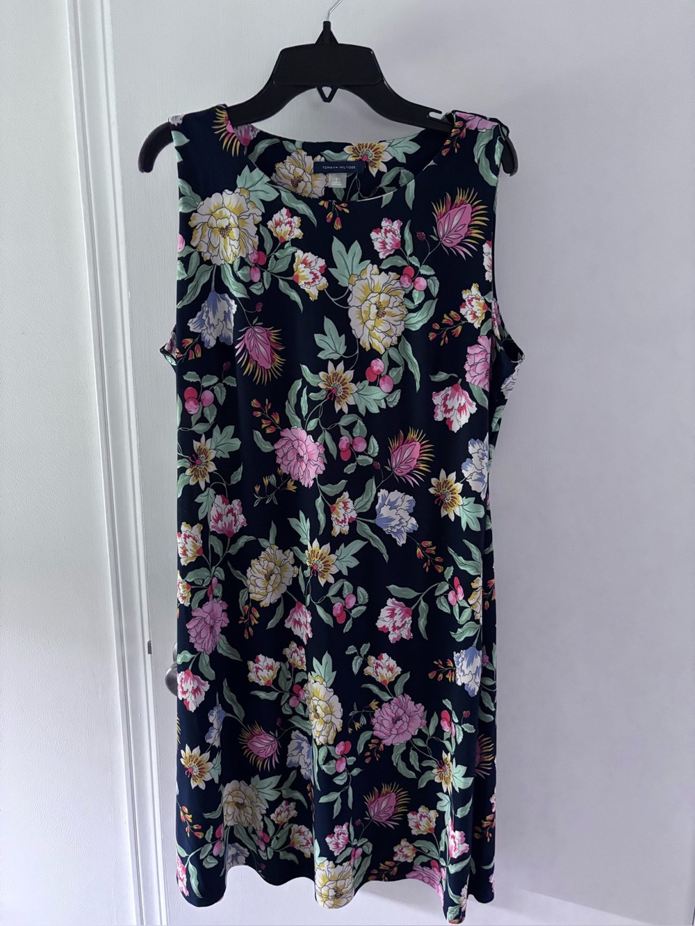 Tommy Hilfiger women’s dress size 8
